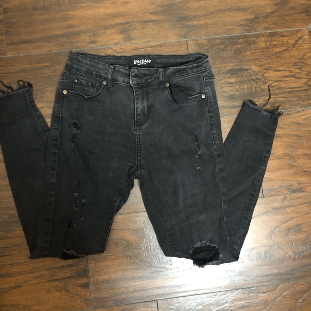 Black Ripped Jeans